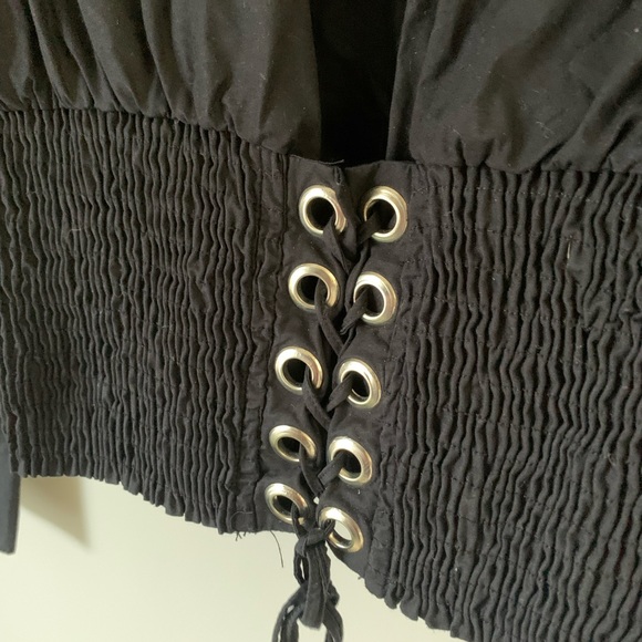 Black top - Picture 3 of 4